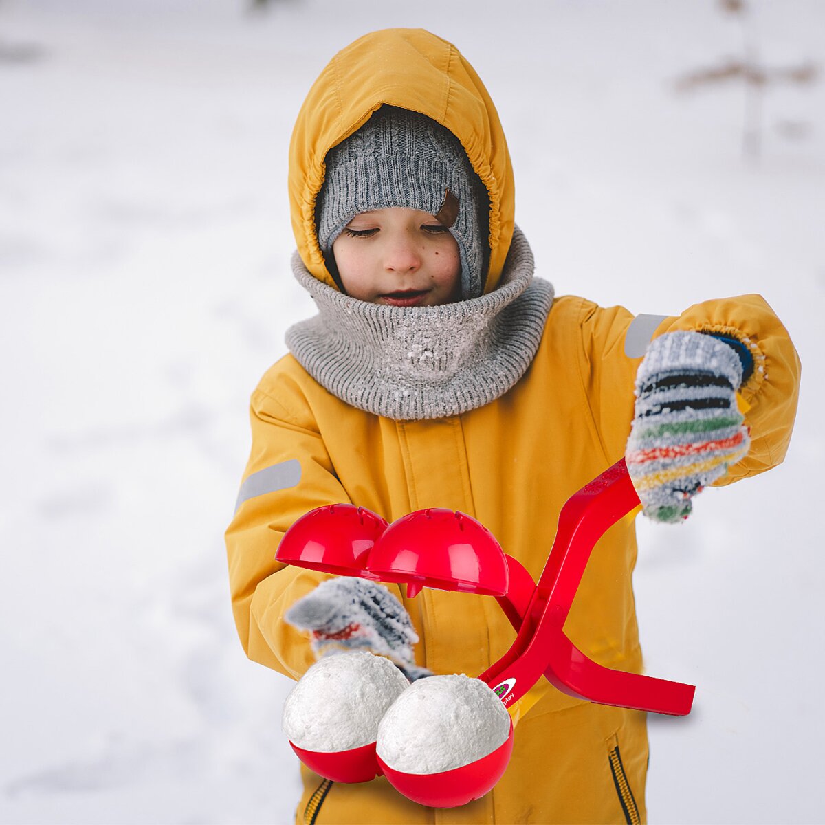 Snow Play Snowball Maker Duo