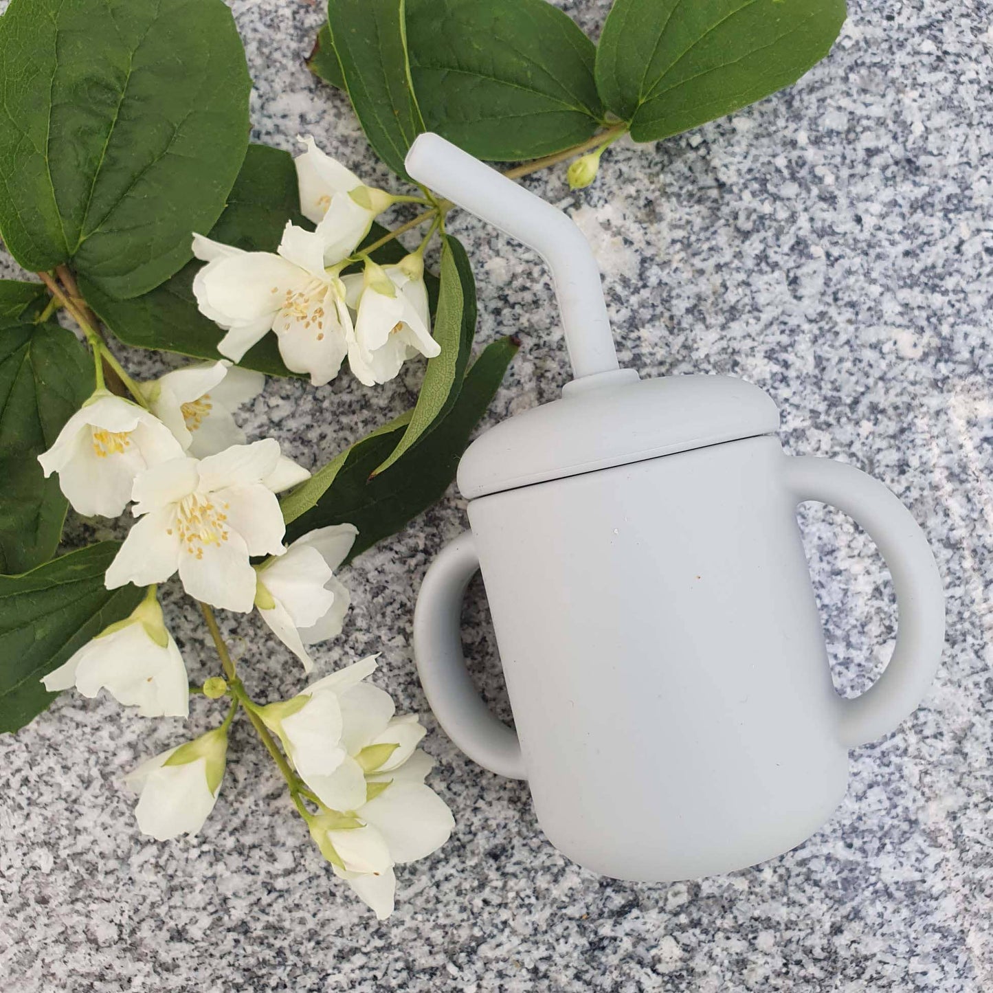 Summerville organic Silikonkopp med sugrör Silvergrå