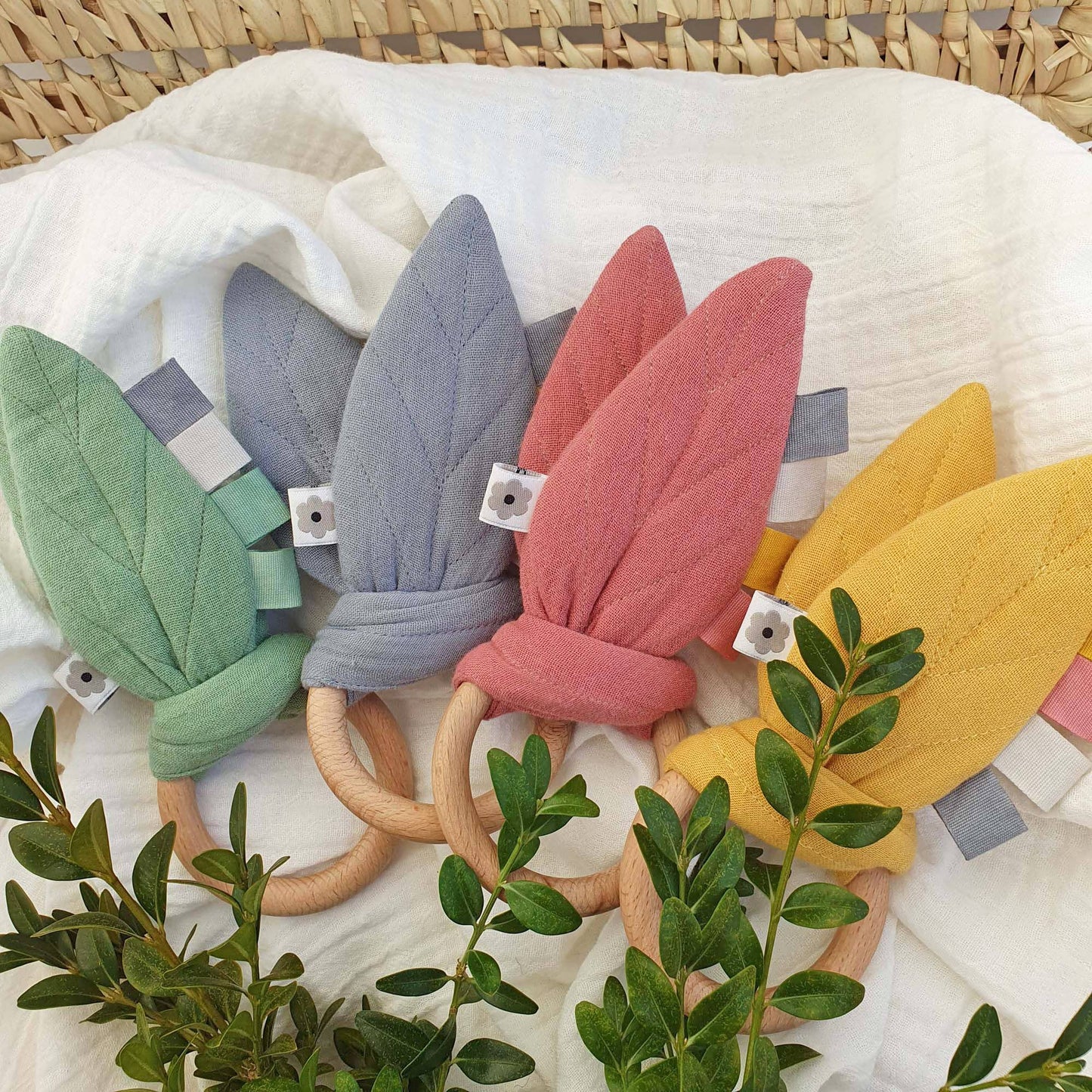 Organiska Crinkle Toy Leaves Grön