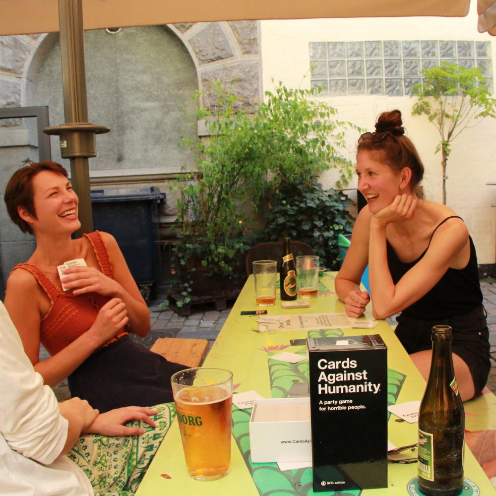 Cards Against Humanity - Cards Against Humanity - International Edition