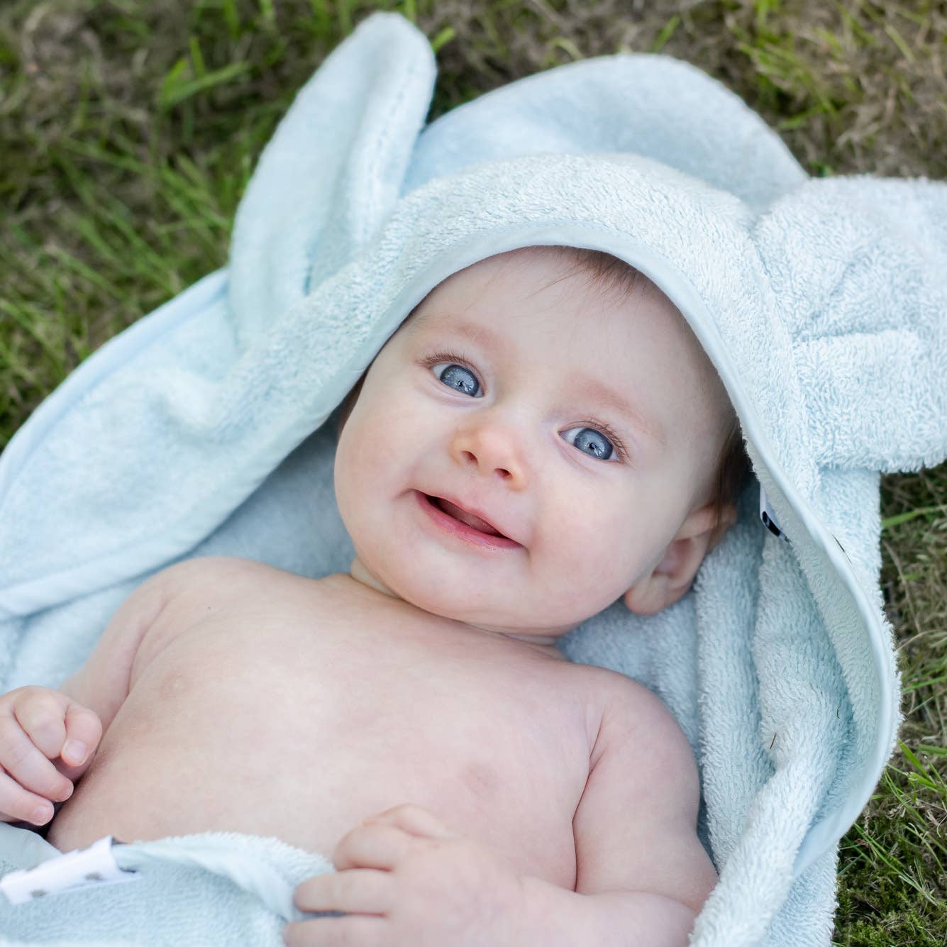 Ekologisk babyhandduk med huva kanin safir