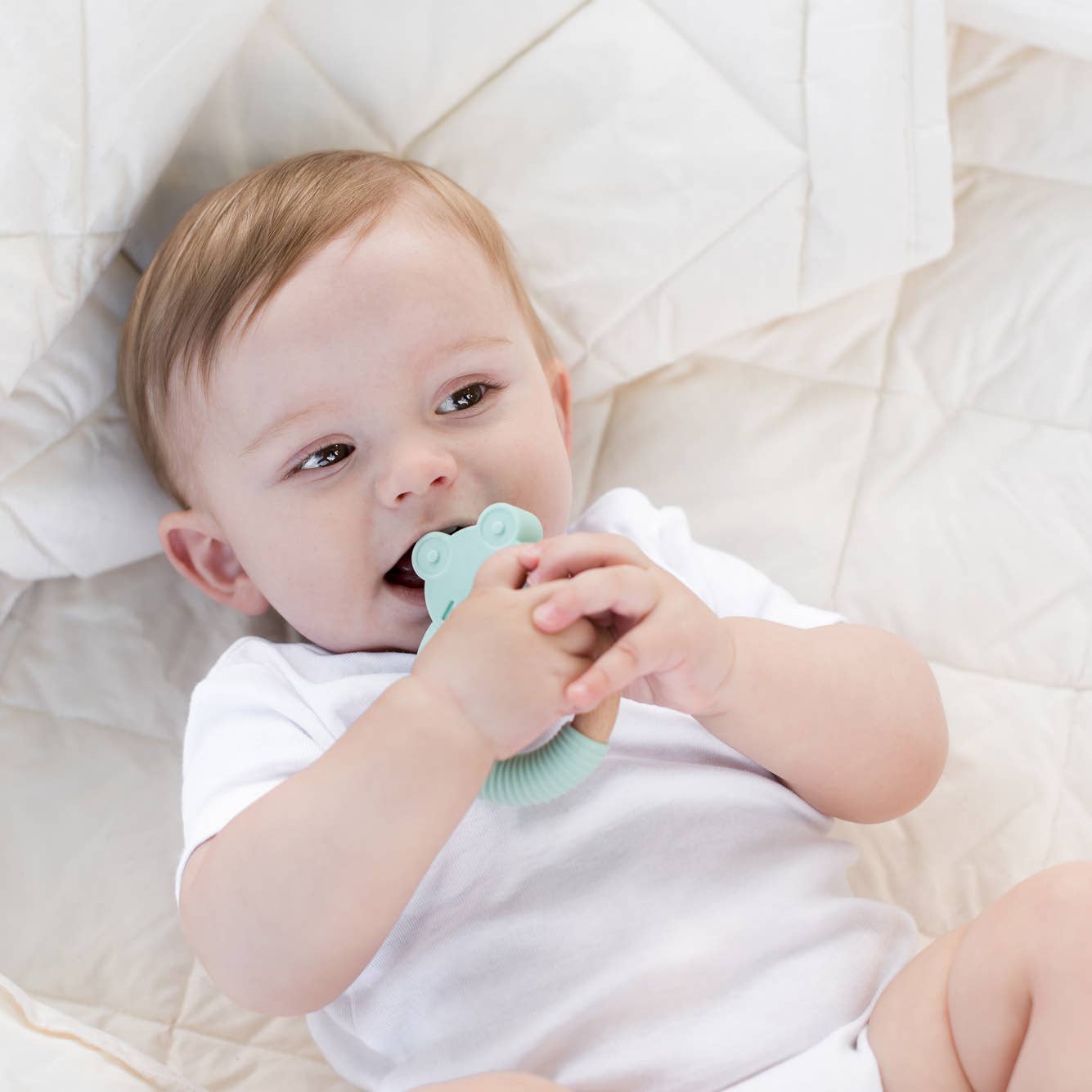 Summerville organic Silikonträ Baby Teether Groda Grön