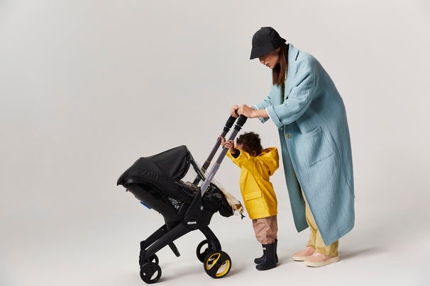 Doona i babyskydd  i "Nitro Black"