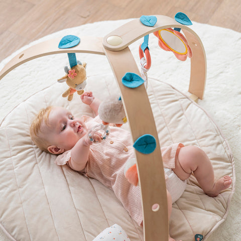 Nattou - Nattou Mila, Zoë & Lana Babygym med träbågar