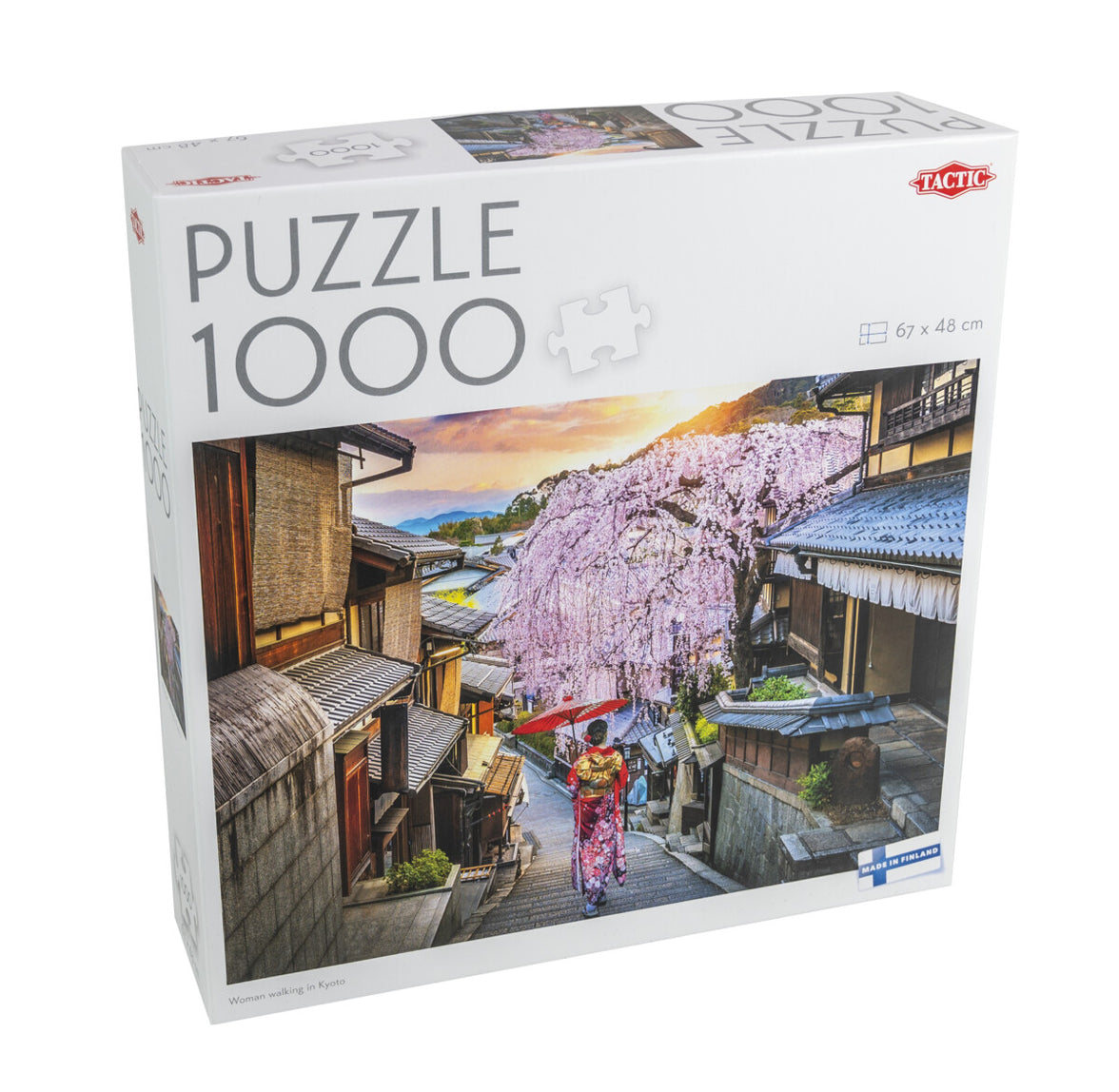 Tactic Puzzle Lovers Woman walking in Kyoto