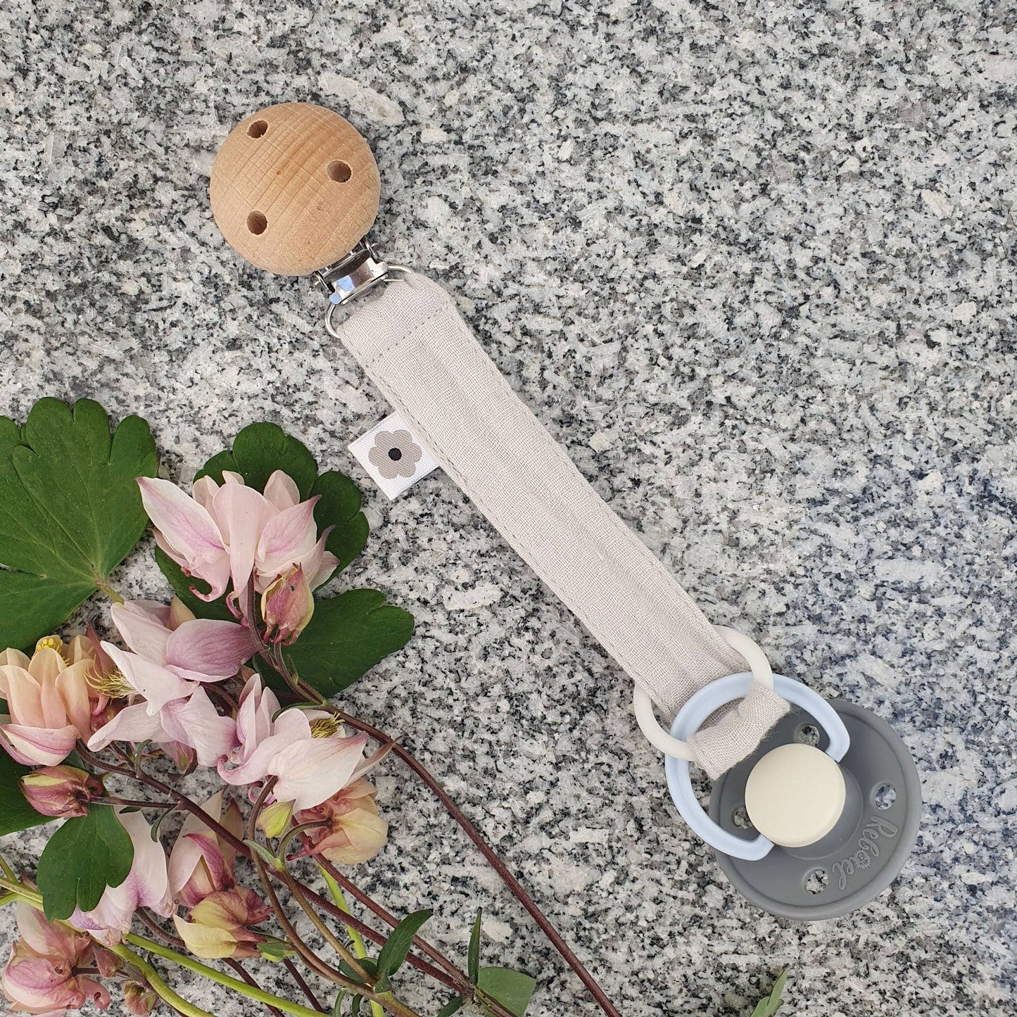 Organisk Nappklämma Muslin Silvergrå