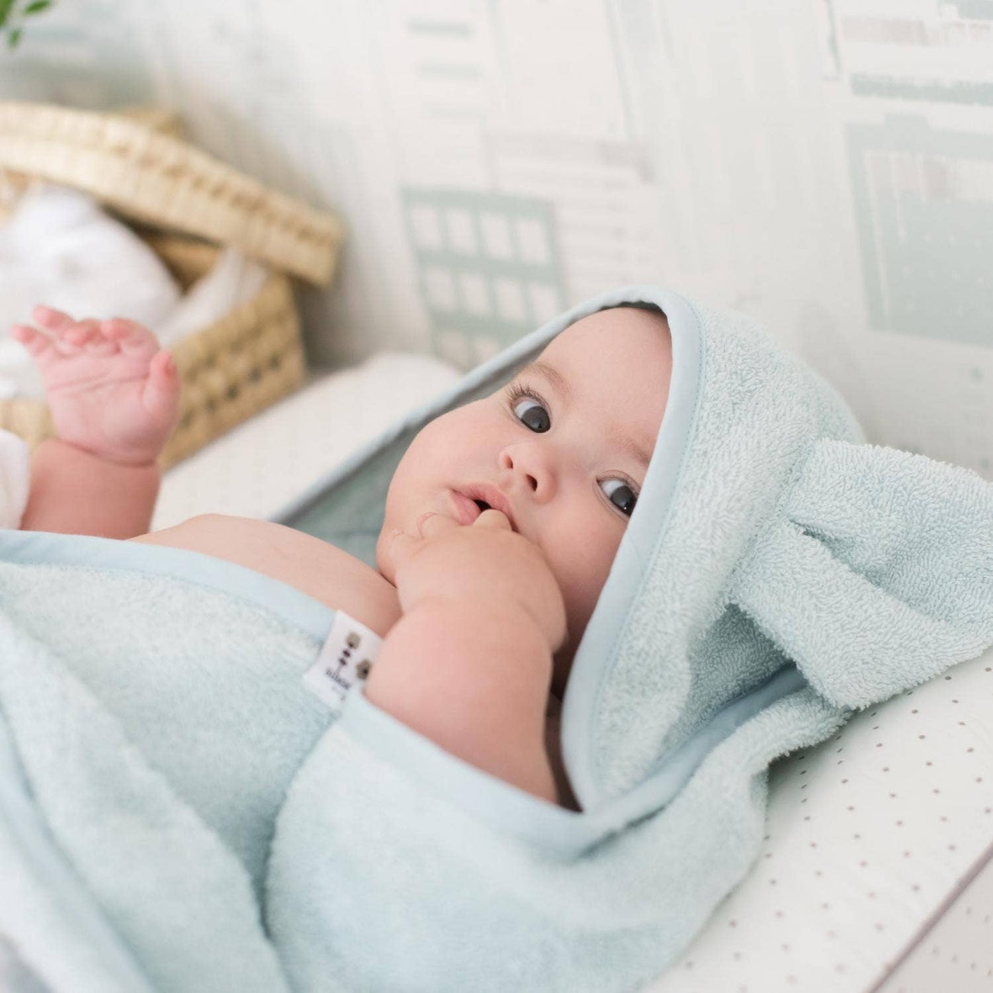 Ekologisk babyhandduk med huva kanin safir