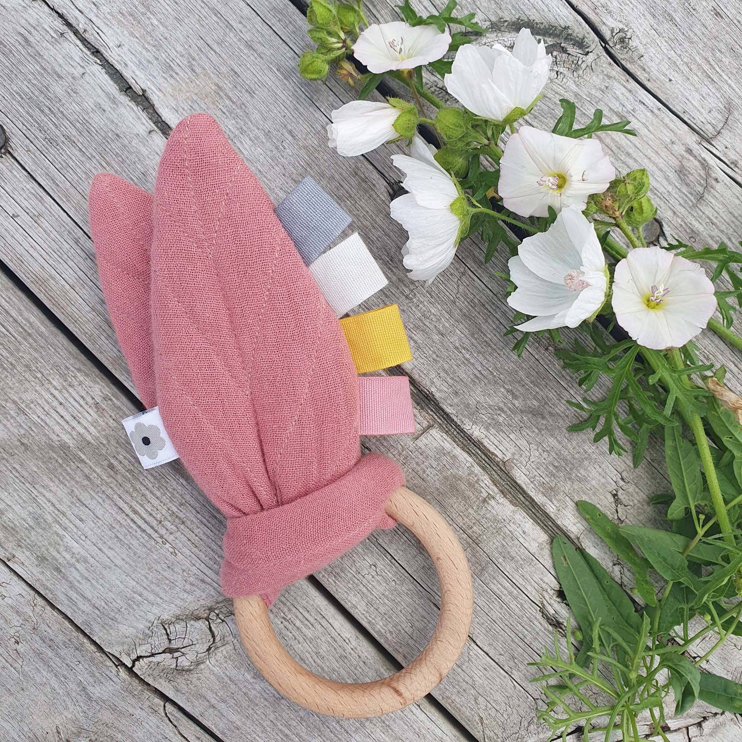 Ekologiska Crinkle Toy Leaves Dusty Rose