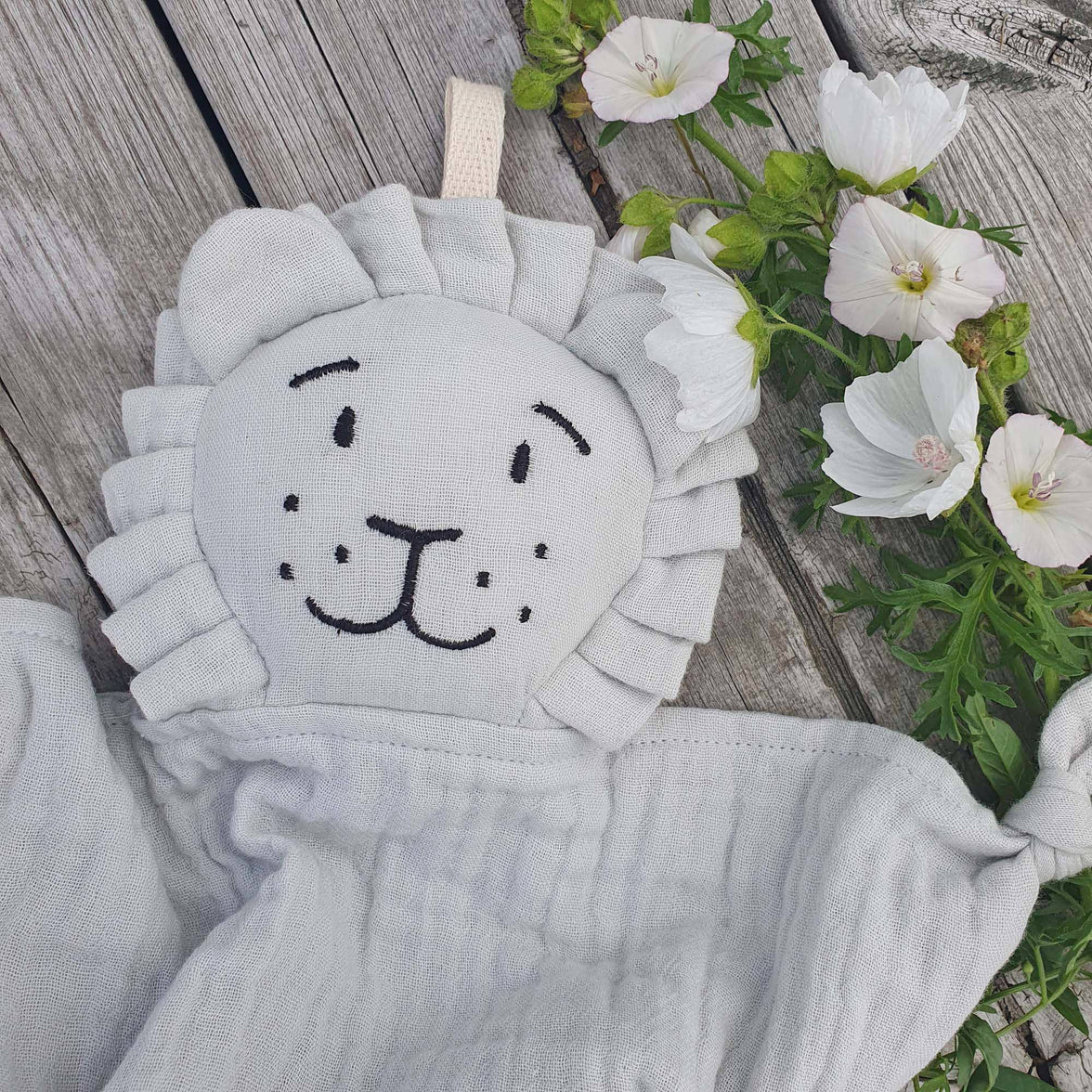 Summerville organic Cuddly Lion