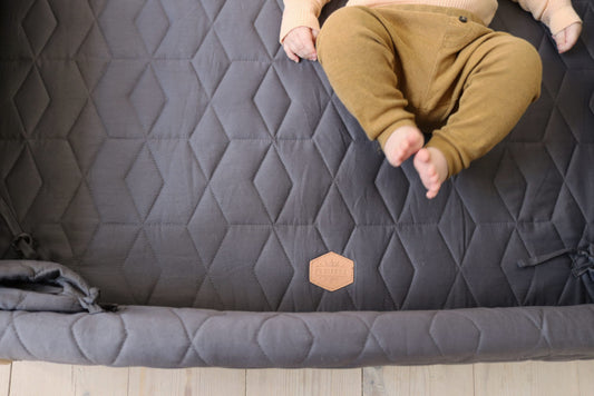 Activity nest - Soft quilt Stone Grey