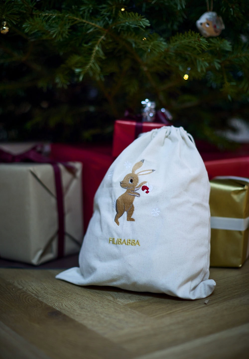 Filibabba Broderad Presentpåse Hare