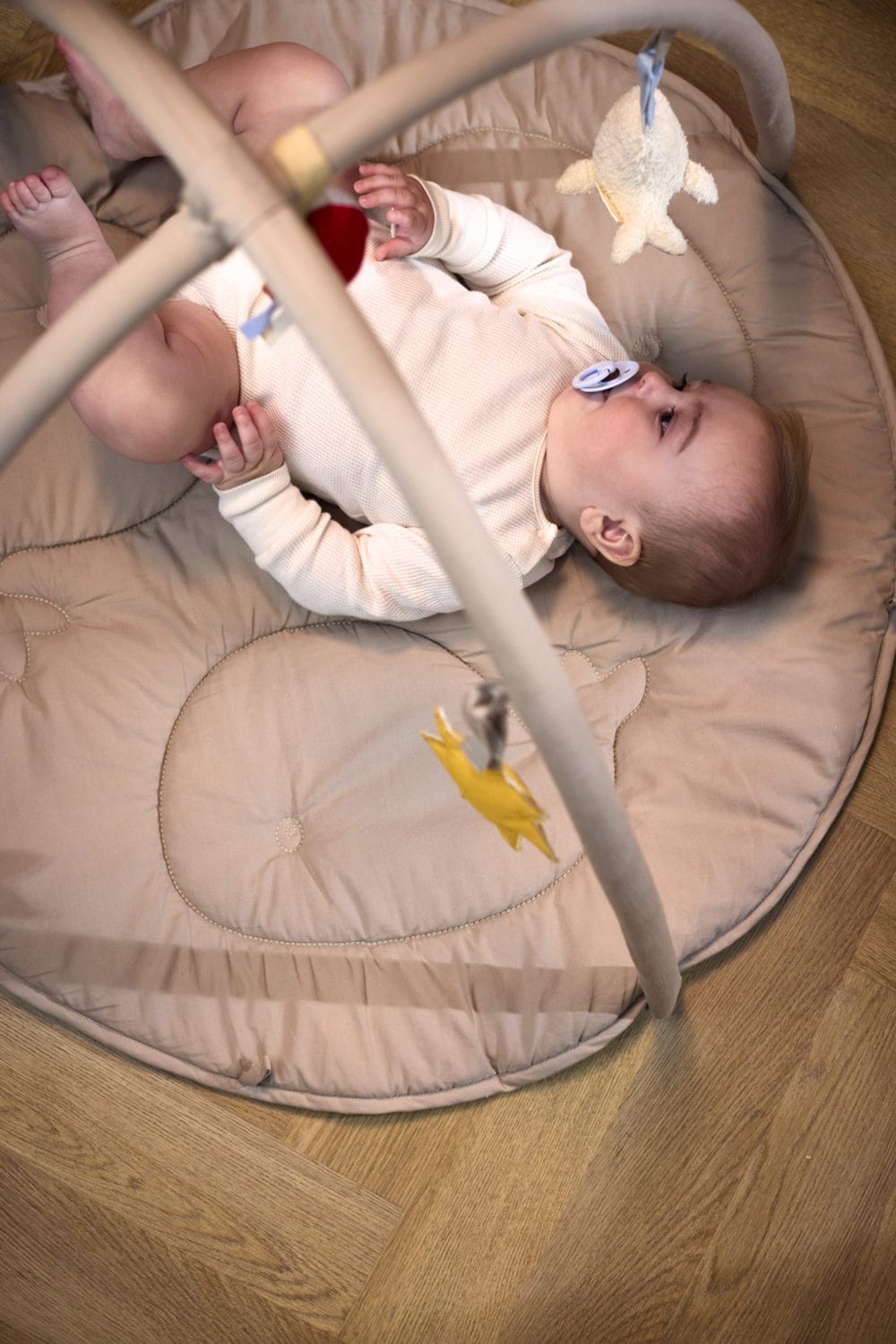 Babygym - Filibabba Fjord aktivitetsgym Beige