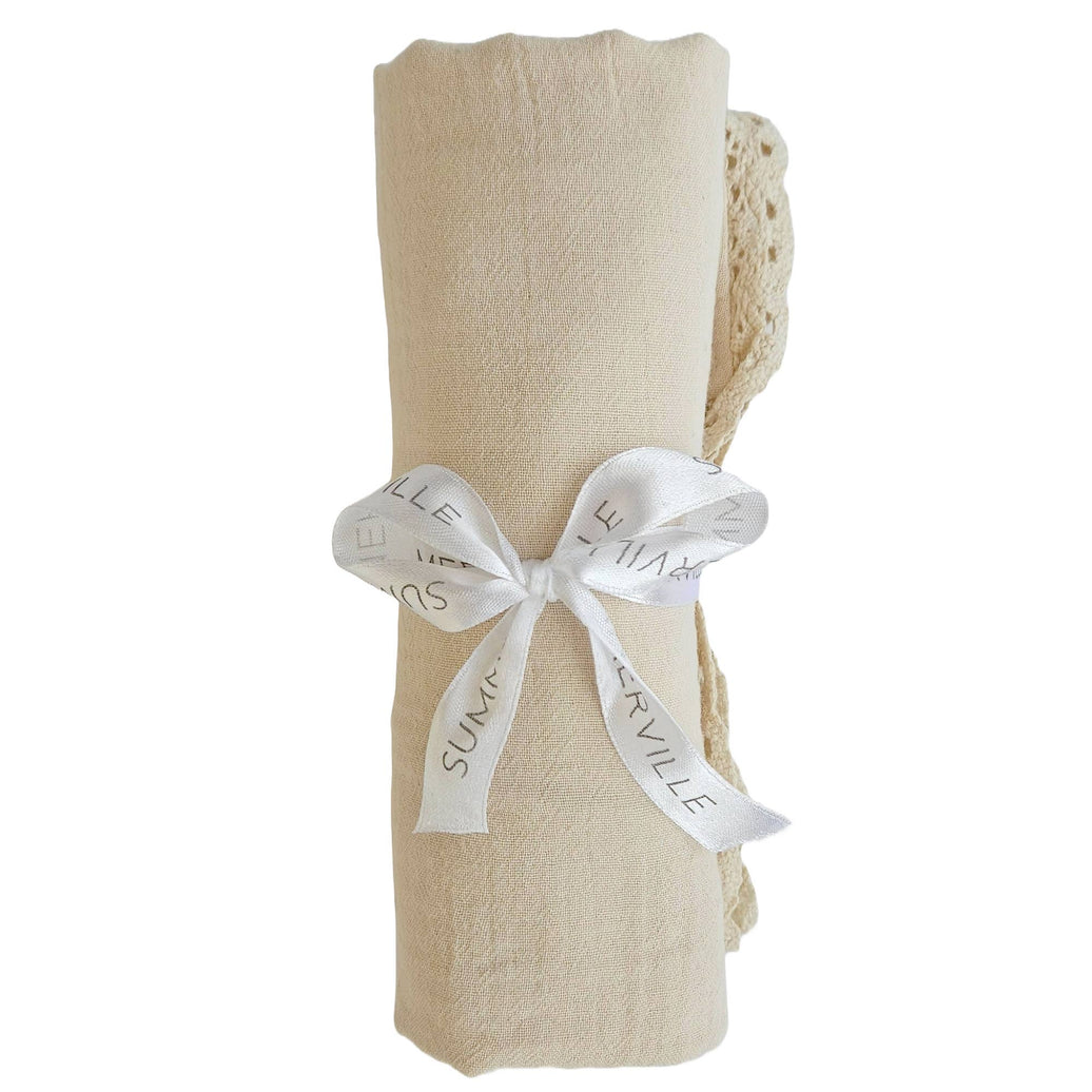 Summerville organic babyfilt med spetskant