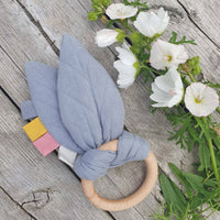 Summerville Crinkle Toy Leaves