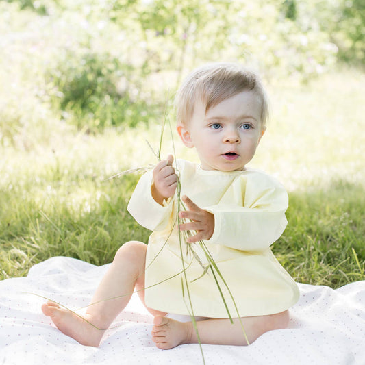 Summerville organic Ekologisk babyhaklapp med ärmar Yellow Dotty