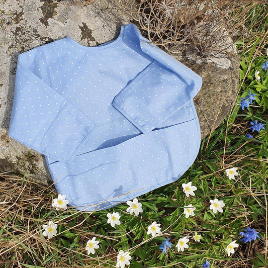 Ekologisk babyhaklapp med ärmar Forever Blue Dotty