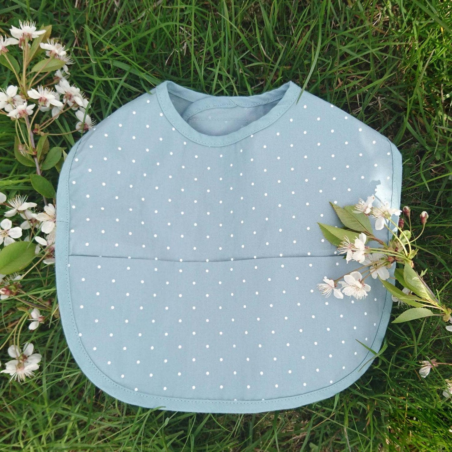 Ekologisk babyhaklapp Sapphire Dotty