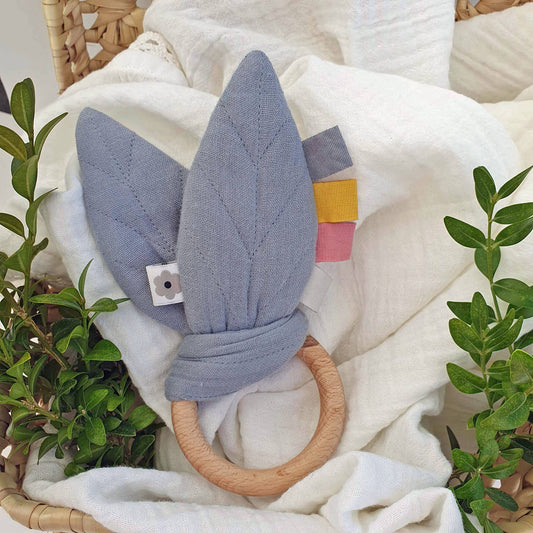Organiska Crinkle Toy Leaves Tradewinds
