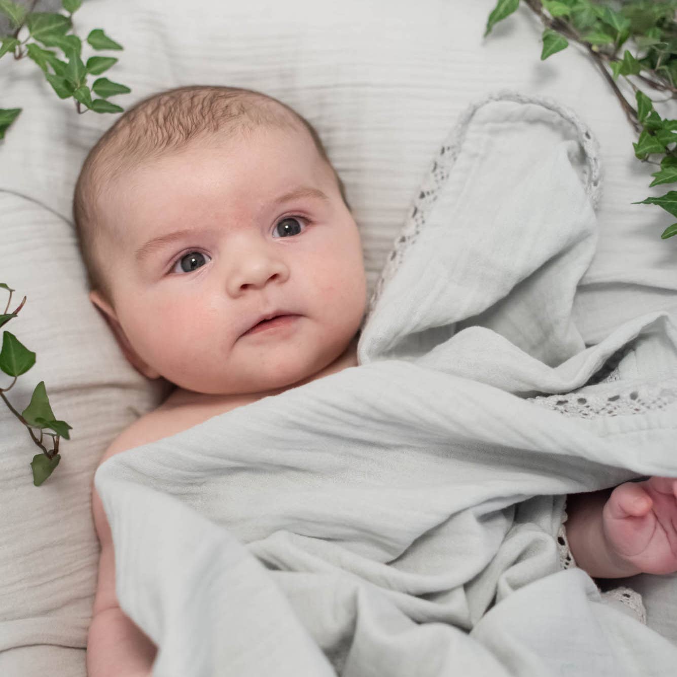 Ekologisk Baby Skrynklig Swaddle Spets Grå