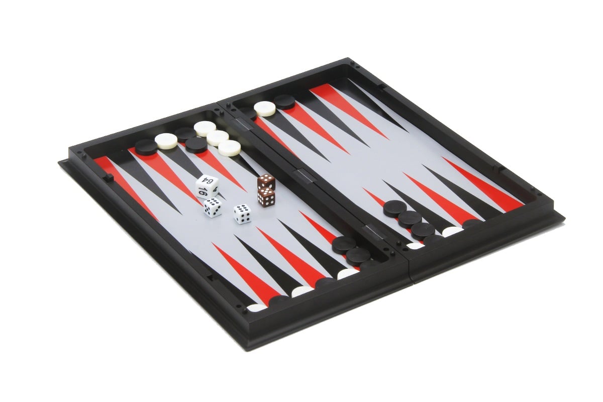 Magnetiskt vikbart resespel schack/backgammon